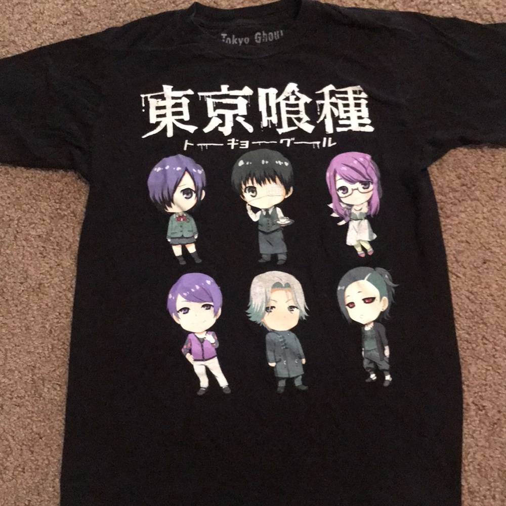 Tokyo Ghoul T-shirt.